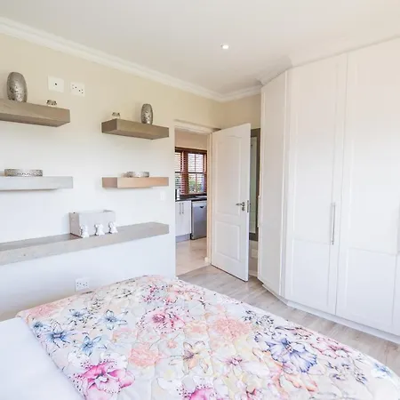 Ferienwohnung Six Whale Rock Gardens Plettenberg Bay Exterior foto