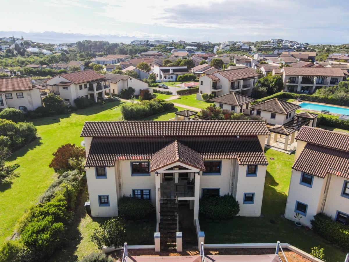 Six Whale Rock Gardens With Back Up Power For Load Shedding Plettenberg Bay