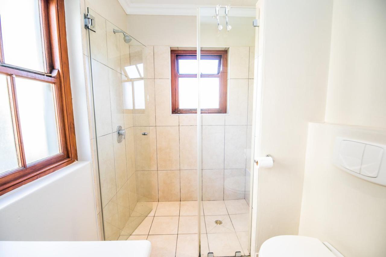 Apartment Six Whale Rock Gardens With Back Up Power For Load Shedding *