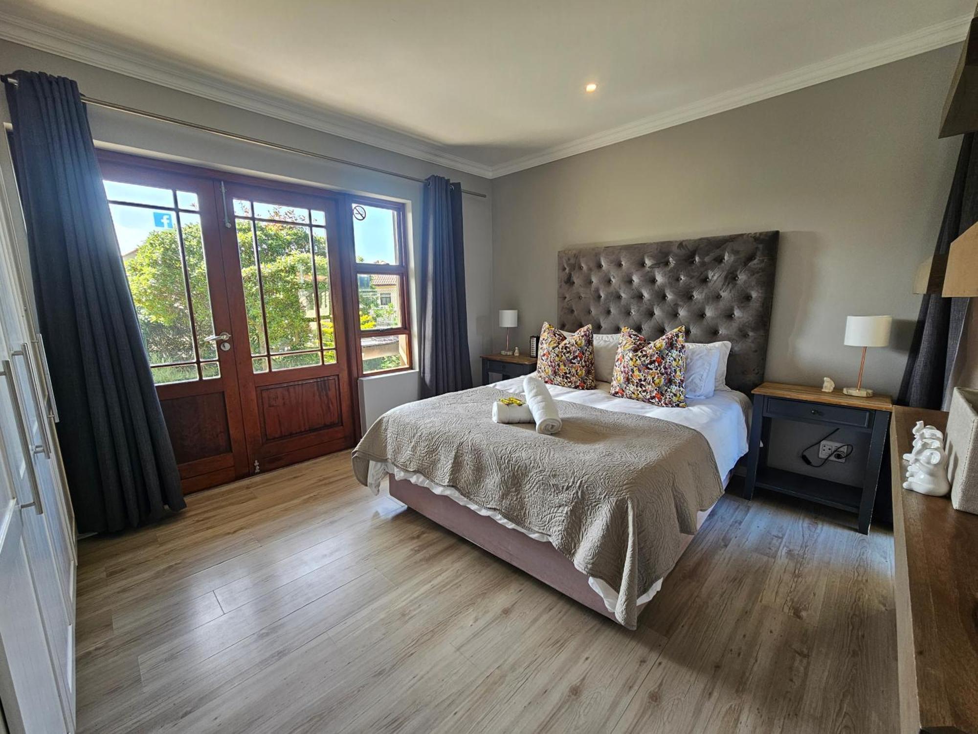 Six Whale Rock Gardens With Back Up Power For Load Shedding Apartment *